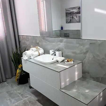 La Rosa Gialla Bed & Breakfast