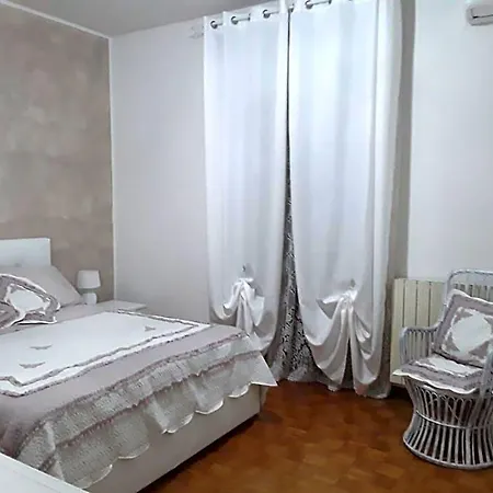 La Rosa Gialla 4*