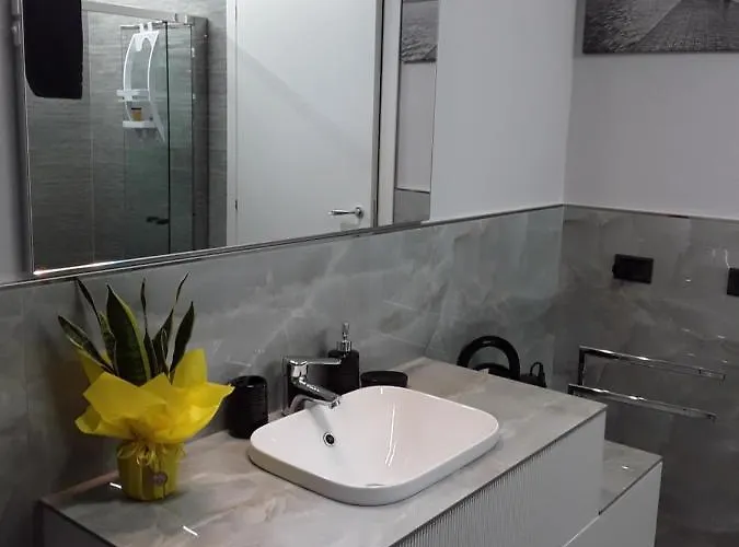 La Rosa Gialla B&B 4*
